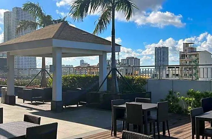 호텔 Coast Residences 5*